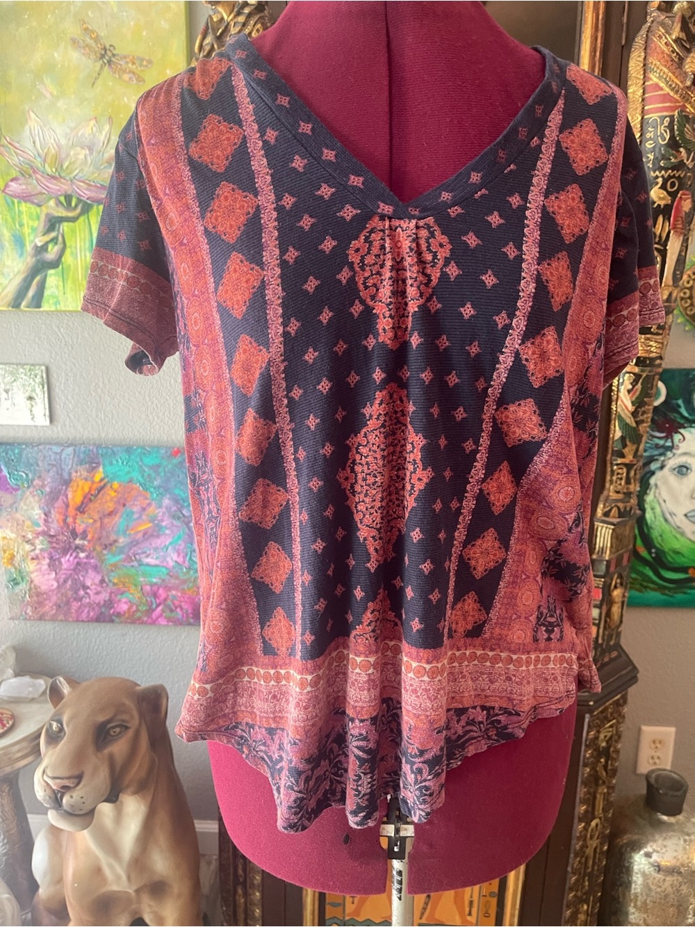 Lucky Brand Black and Rust Patterned V-Neck Short-Sleeve Top